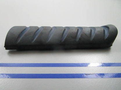 *NEW OEM* 0810 Triumph Footrest Rubber T2080487