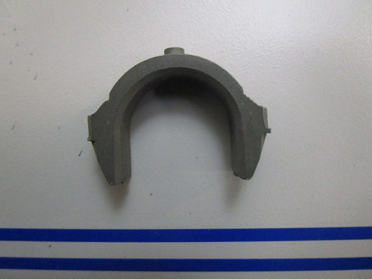 *NEW OEM* 0820 OMC Johnson Evinrude Cradle 303381 0303381