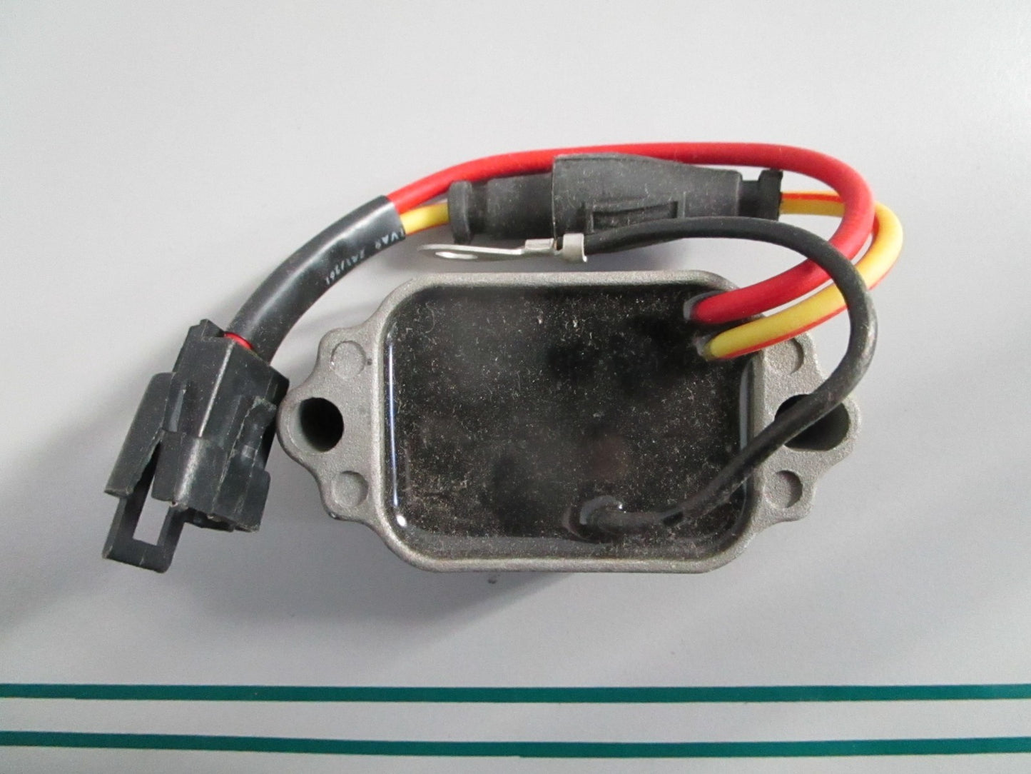 NEW OEM 581580 0581580 OMC Johnson Evinrude Voltage Regulator 0820