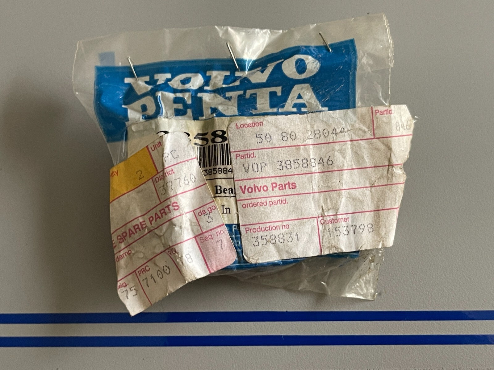 *NEW OEM* 0720 Volvo Penta Bearing 3858846