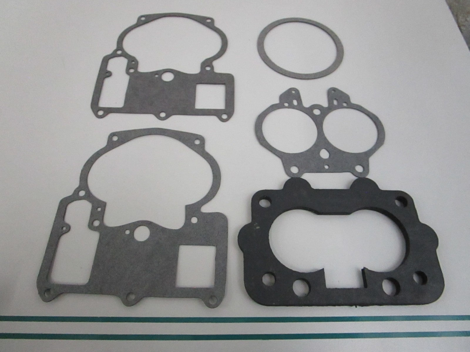 NEW 18-7086 Replaces: Volvo 841994-7 Sierra Carburetor Kit 0810