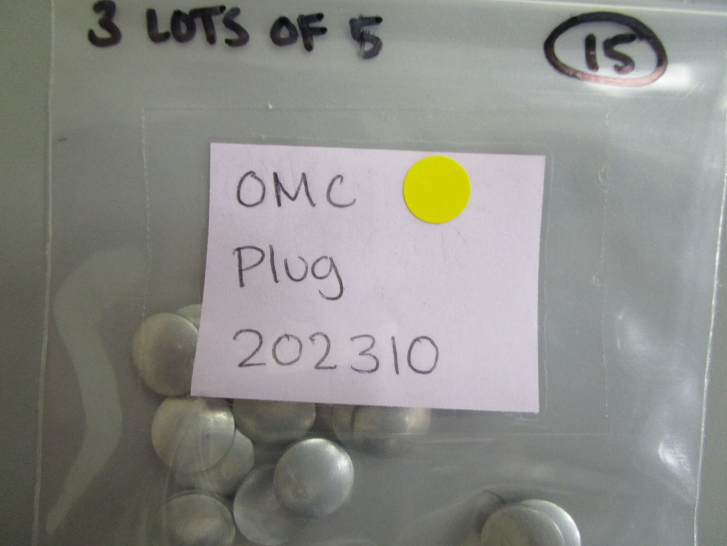 *NEW OEM* (LOT OF 5) 0810 OMC Johnson Evinrude Plug 202310 0202310