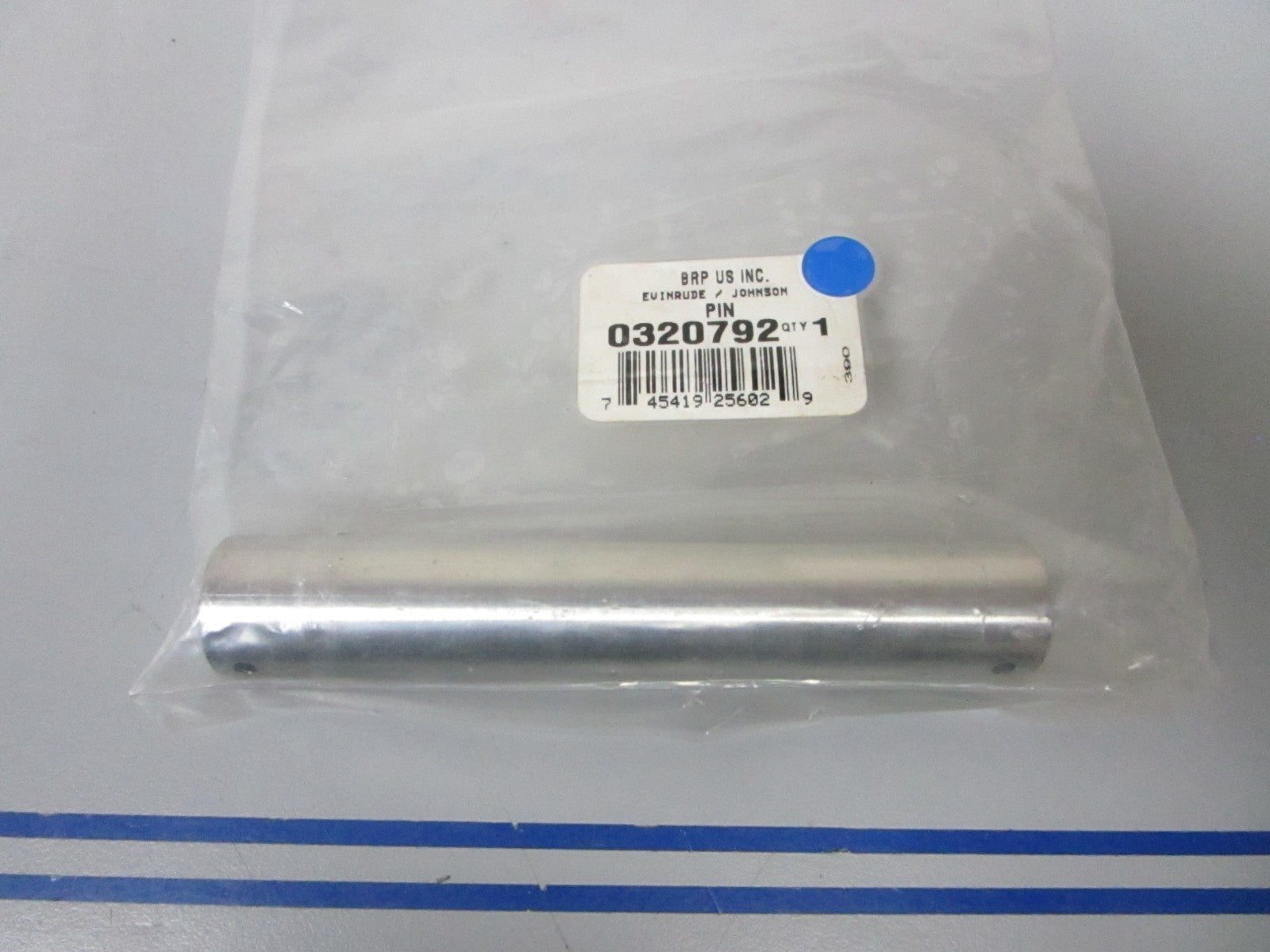 *NEW OEM* 0720 OMC Johnson Evinrude Pin 320792 0320792
