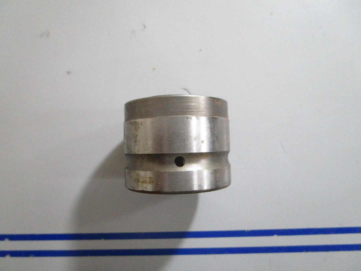 *NEW OEM* 0810 OMC Johnson Evinrude Bearing 377528 0377528