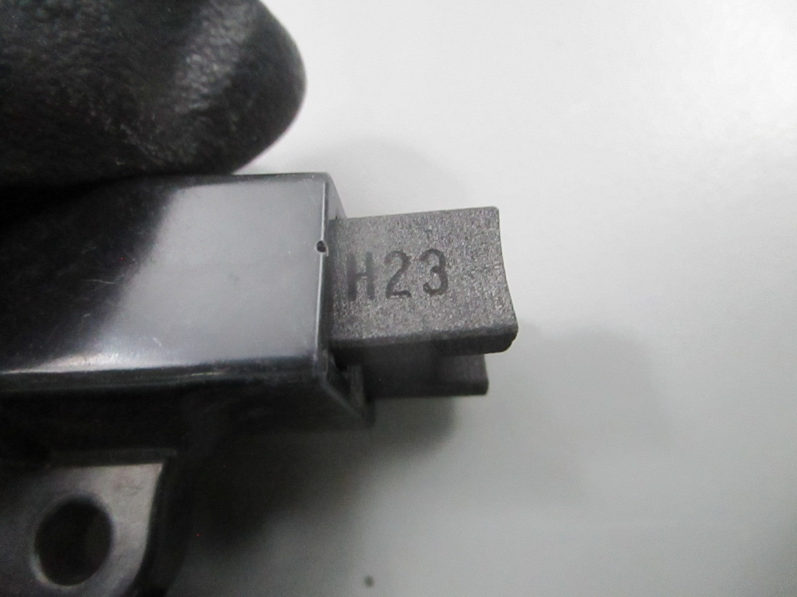 *NEW OEM* 0810 Generac 2 Position Brush Holder Assembly 0J8415