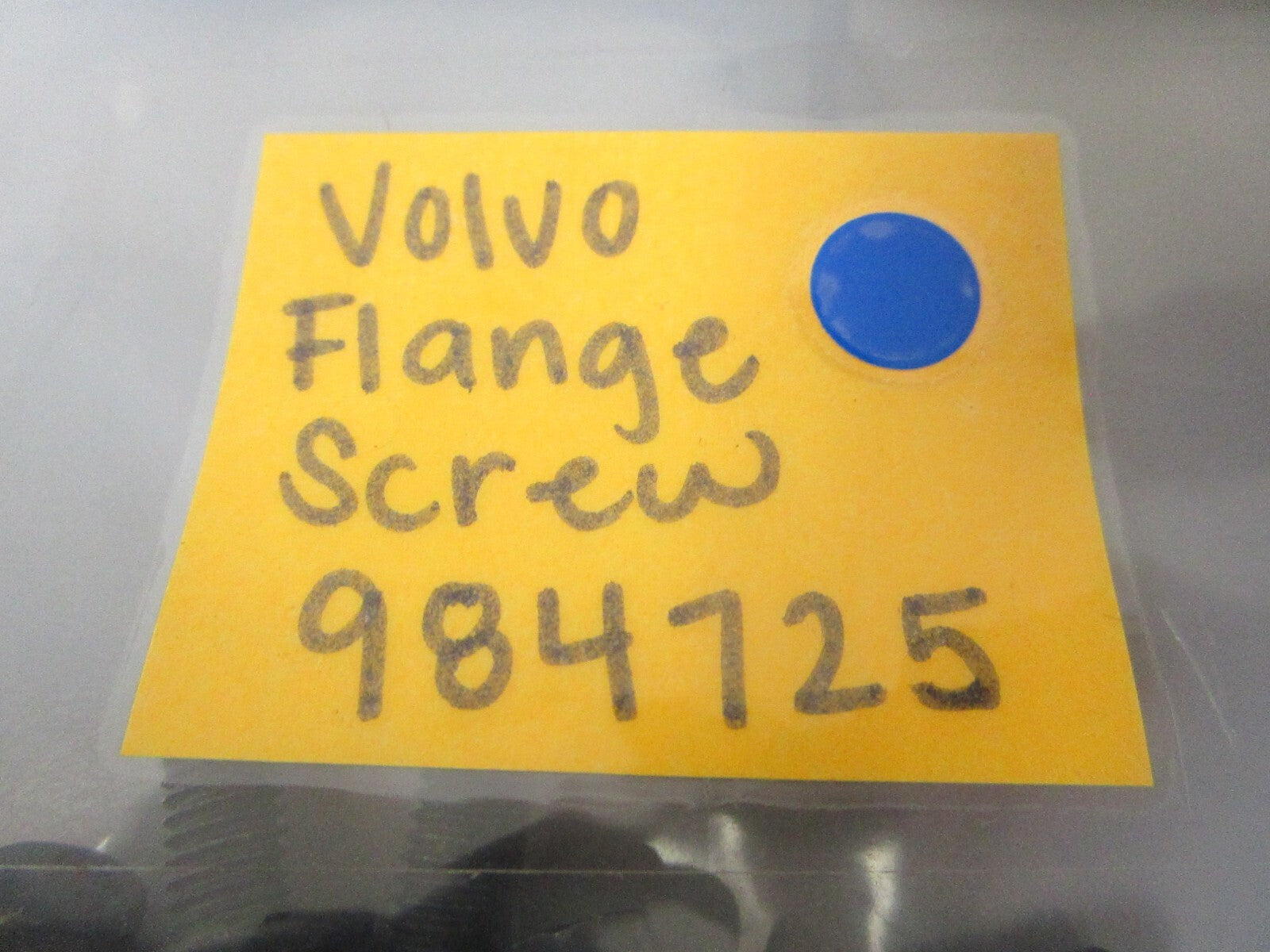 *NEW OEM* (LOT OF 5) 0810 Volvo Penta Flange Screw 984725
