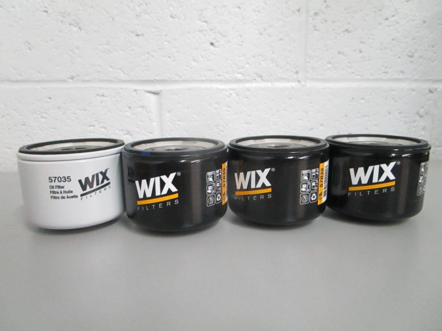 NEW OEM (LOT OF 4) 57035 Wix Oil Filter 0820