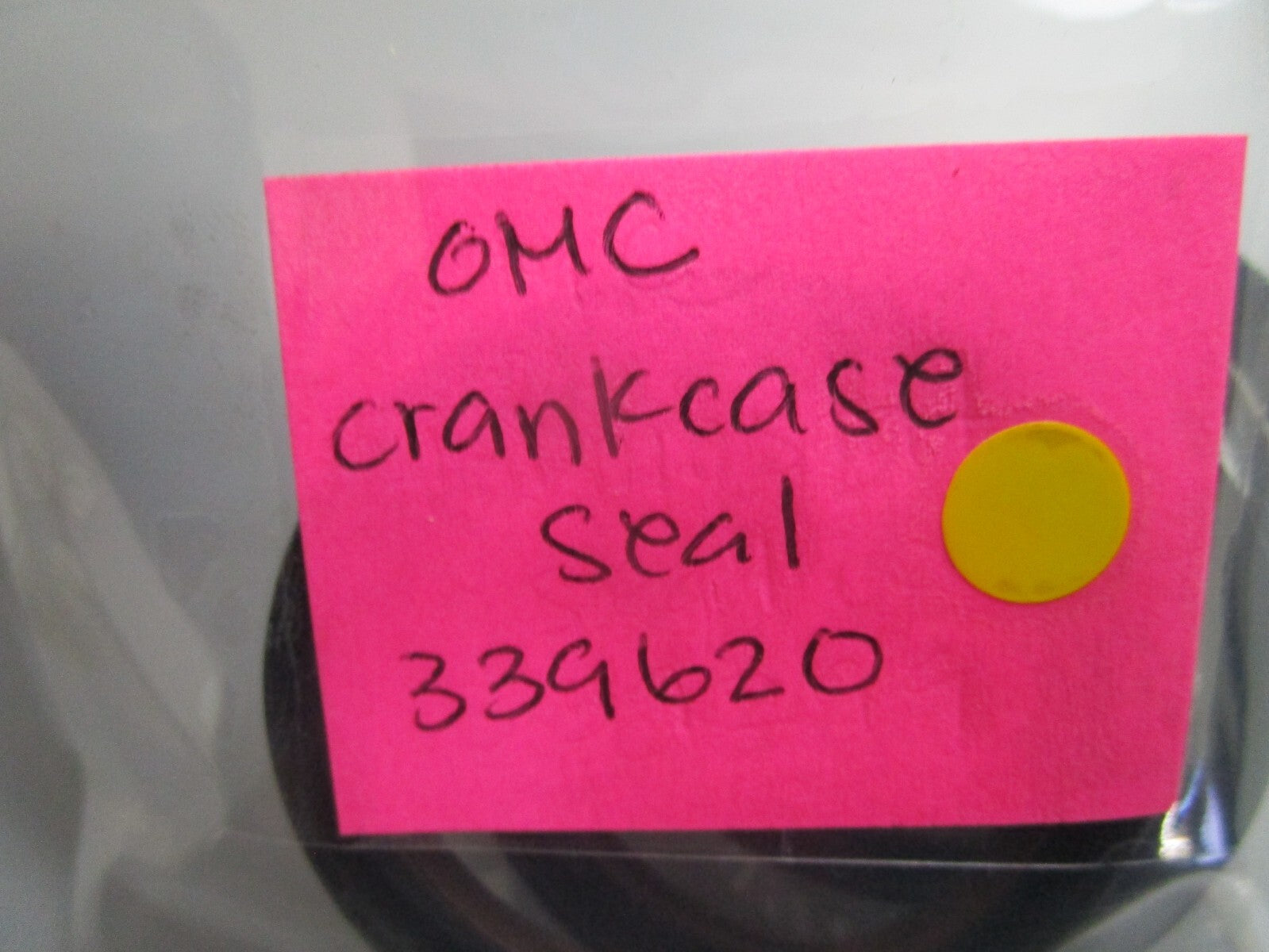 *NEW OEM* 0750 OMC Johnson Evinruide CRANKCASE SEAL 339620 0339620