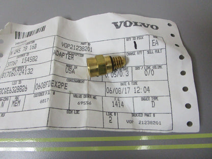 *NEW OEM* 0810 Volvo Penta Adapter 21238201