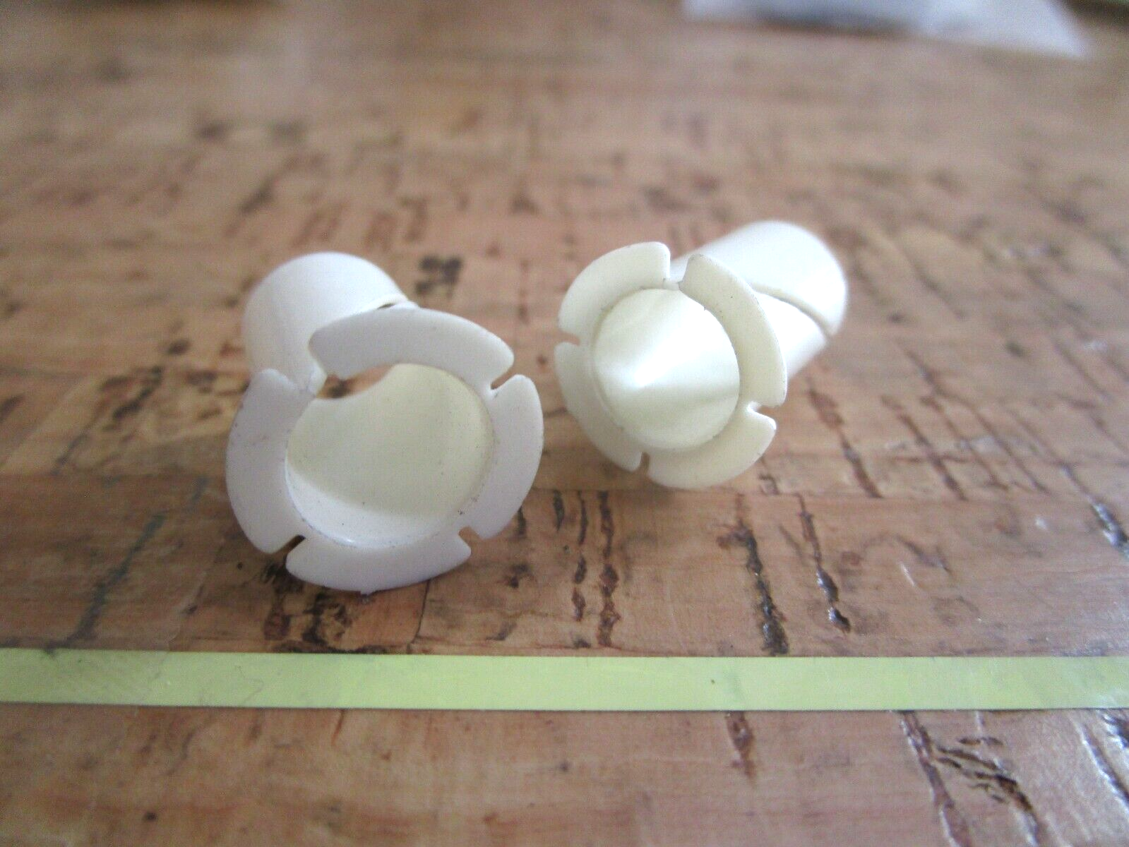 *NEW OEM* (LOT OF 2) 0750 OMC Johnson Evinrude BUSHING 314137 0314137