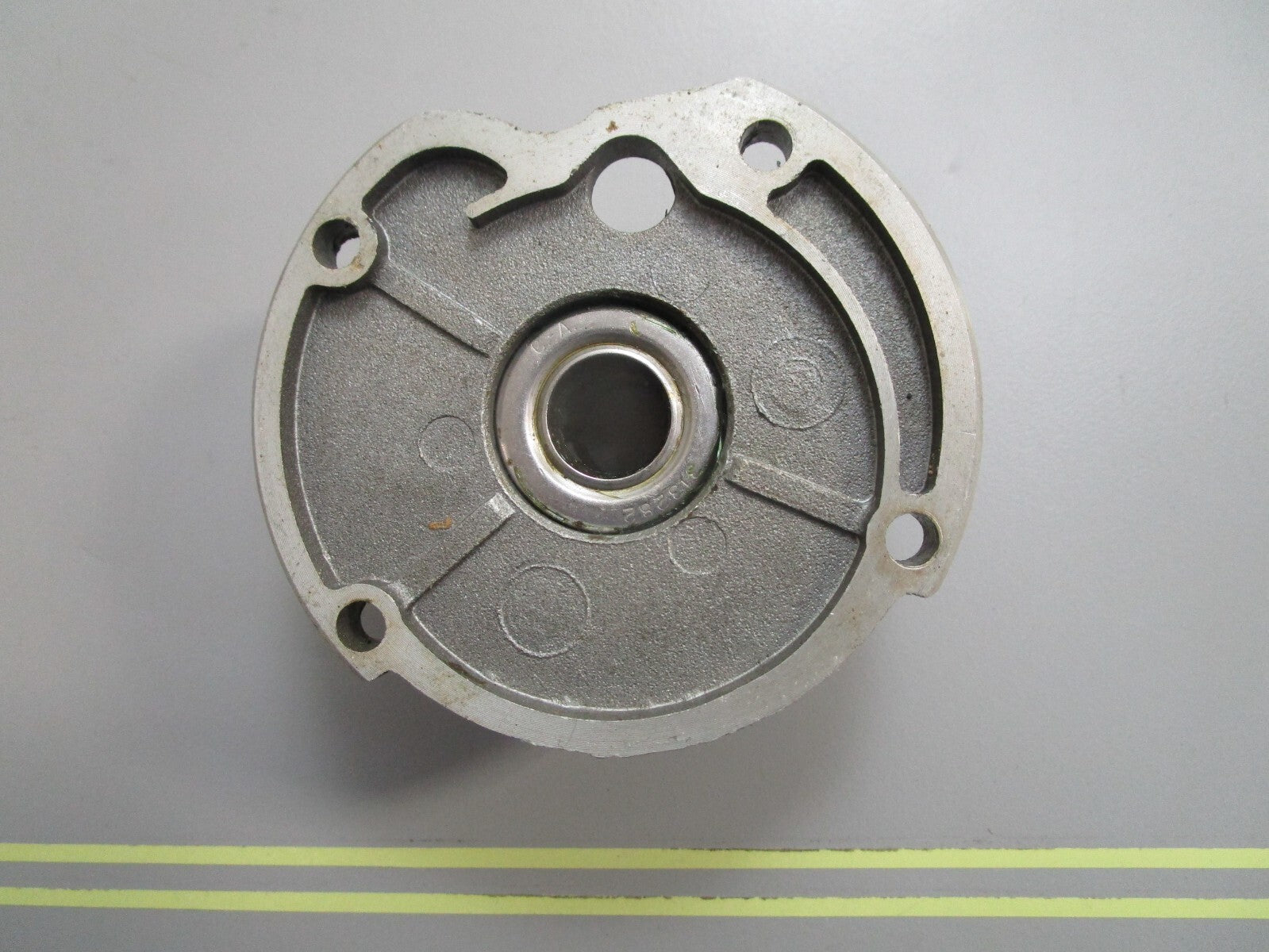 *NEW OEM* 0820 OMC Johnson Evinrude Housing Ay 382292 0382292