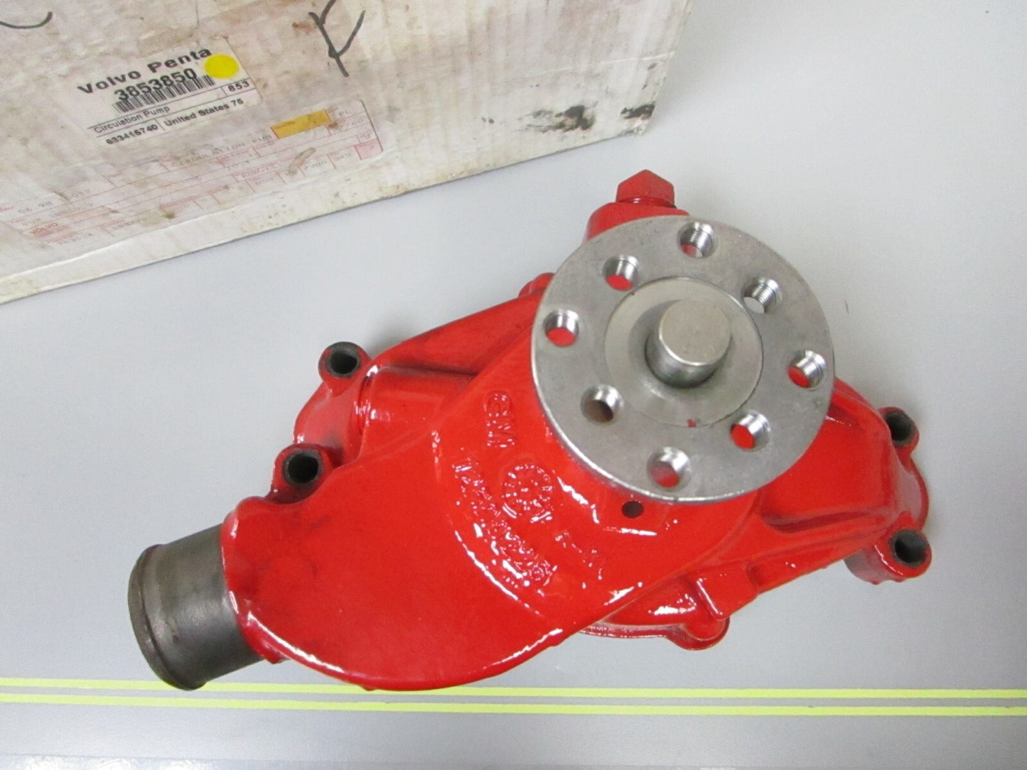 *NEW OEM* 0720 Volvo Penta Circulation Pump 3853850
