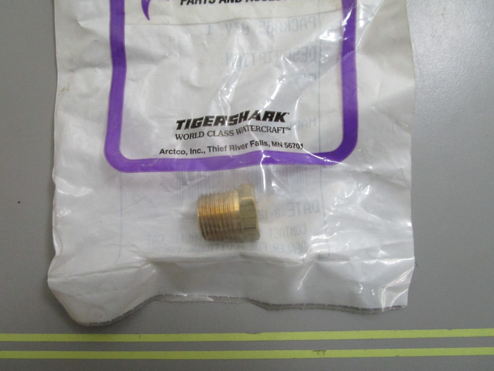 *NEW OEM* 0810 Arctic Cat Tigershark Plug 0676-003
