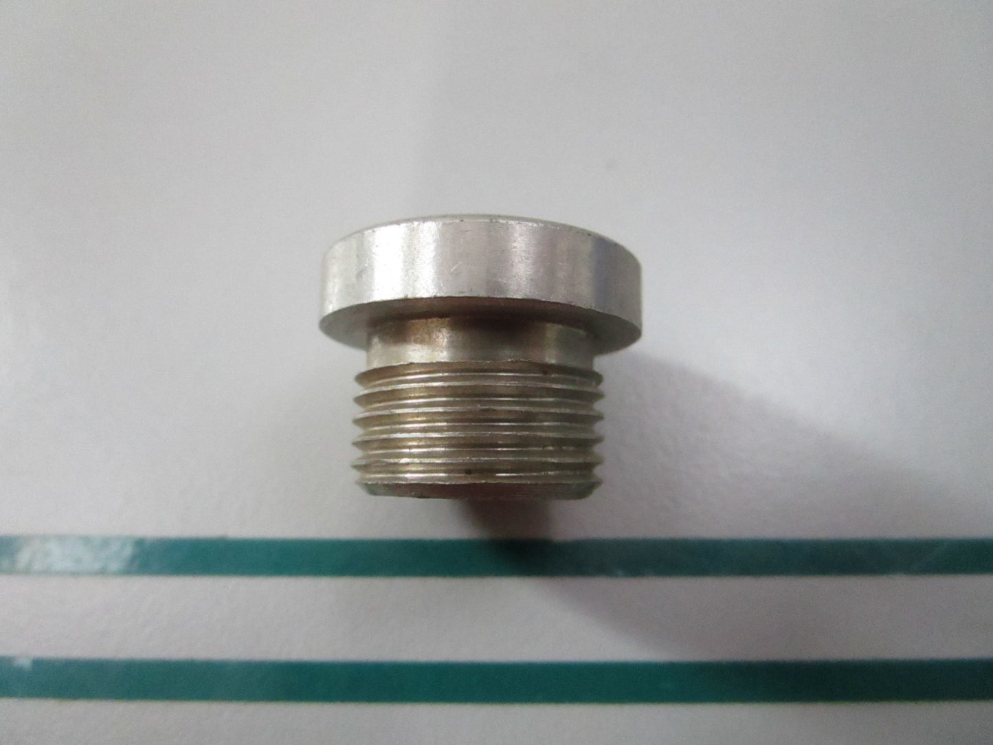 NEW OEM 814179 Volvo Penta Plug 0810