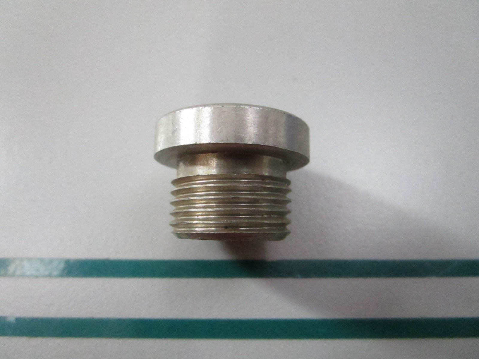 NEW OEM 814179 Volvo Penta Plug 0810