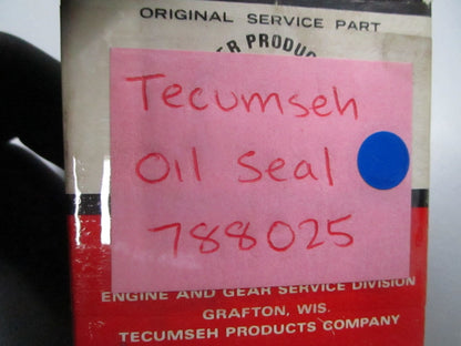 *NEW OEM* 0810 Tecumseh Oil Seal 788025