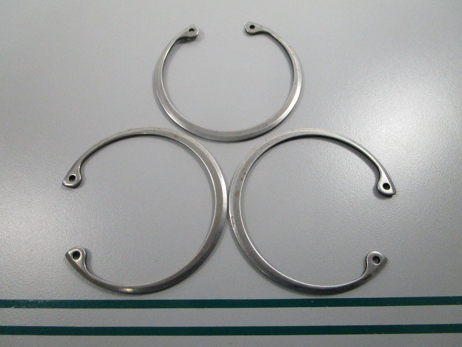 NEW OEM (LOT OF 3) 308628 0308628 OMC Johnson Evinrude Retaining Ring 0810
