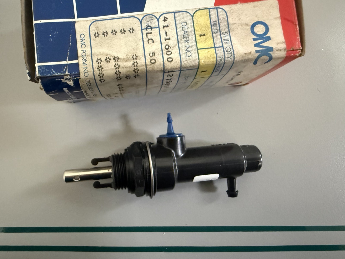 NEW OEM 432141 0432141 OMC Johnson Evinrude Primer Pump Assy 0820