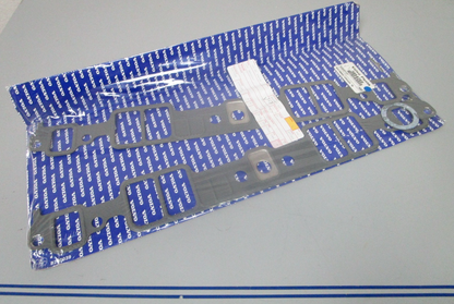 *NEW OEM* 0720 Volvo Penta Gasket Kit 3854269