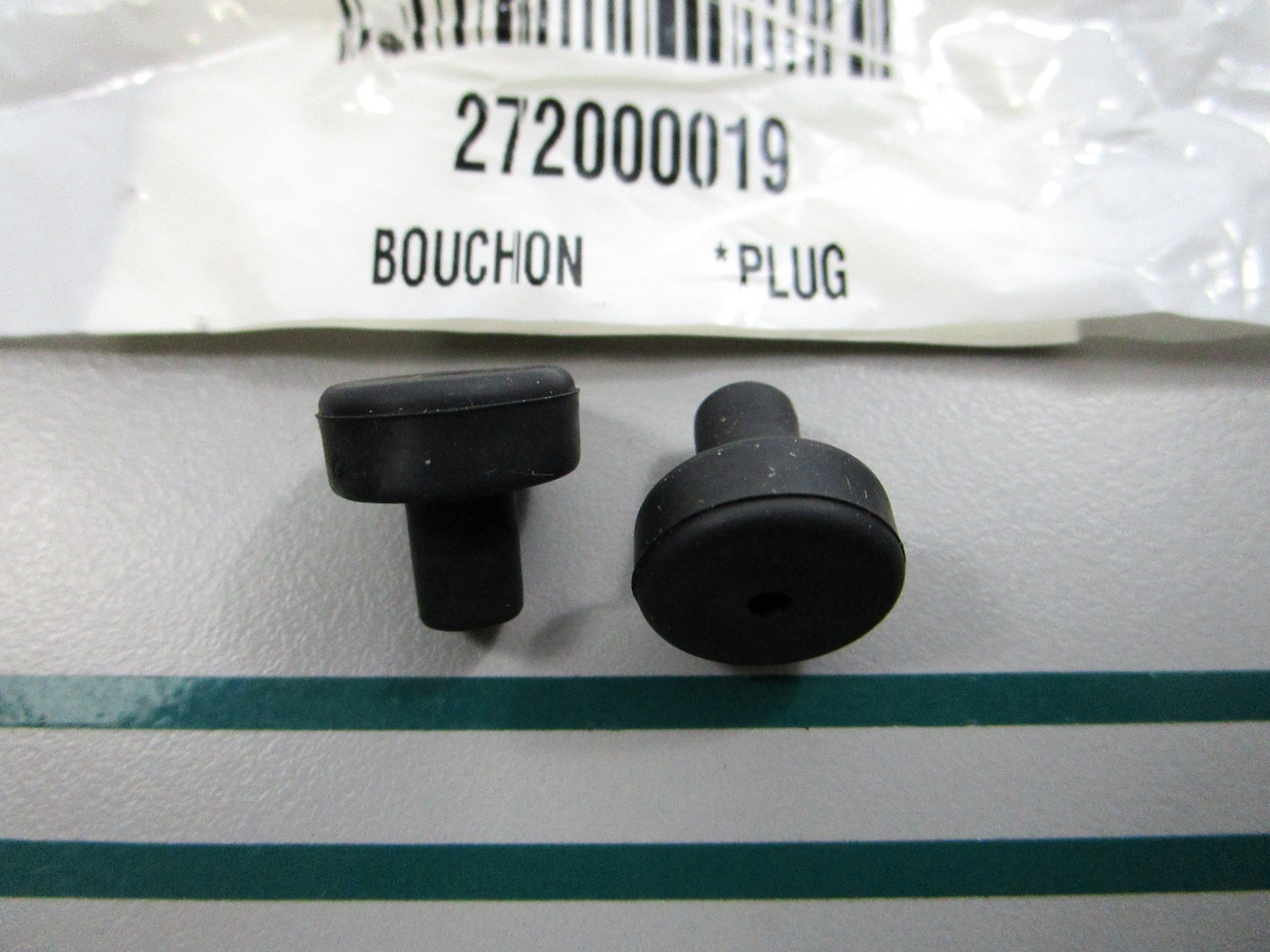 NEW (LOT OF 2) 272000019 Sea-Doo Plug 0810