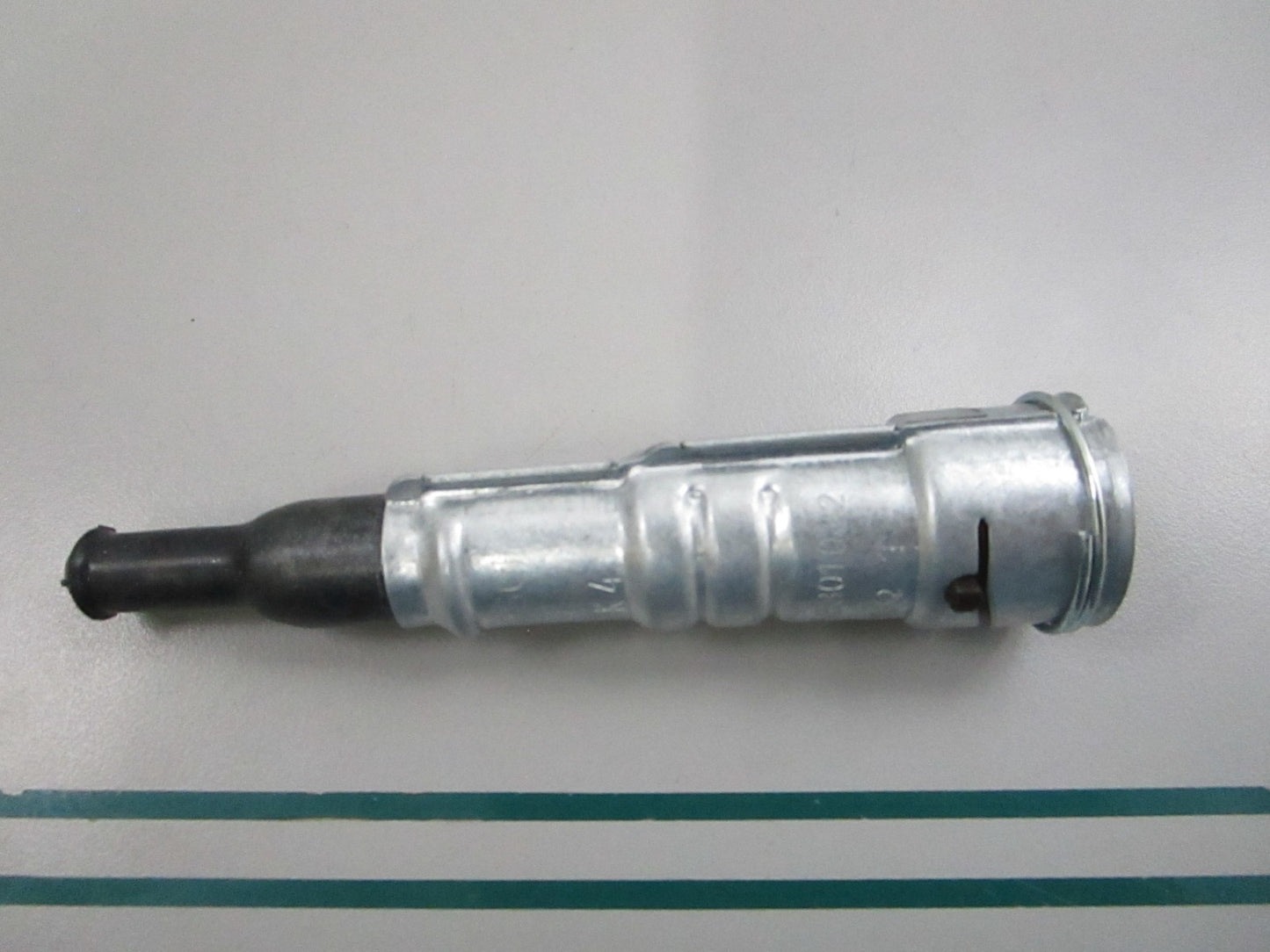 NEW OEM 0001565210 0356301022 Mercedes-Benz Bosch Spark Plug Connector 0810