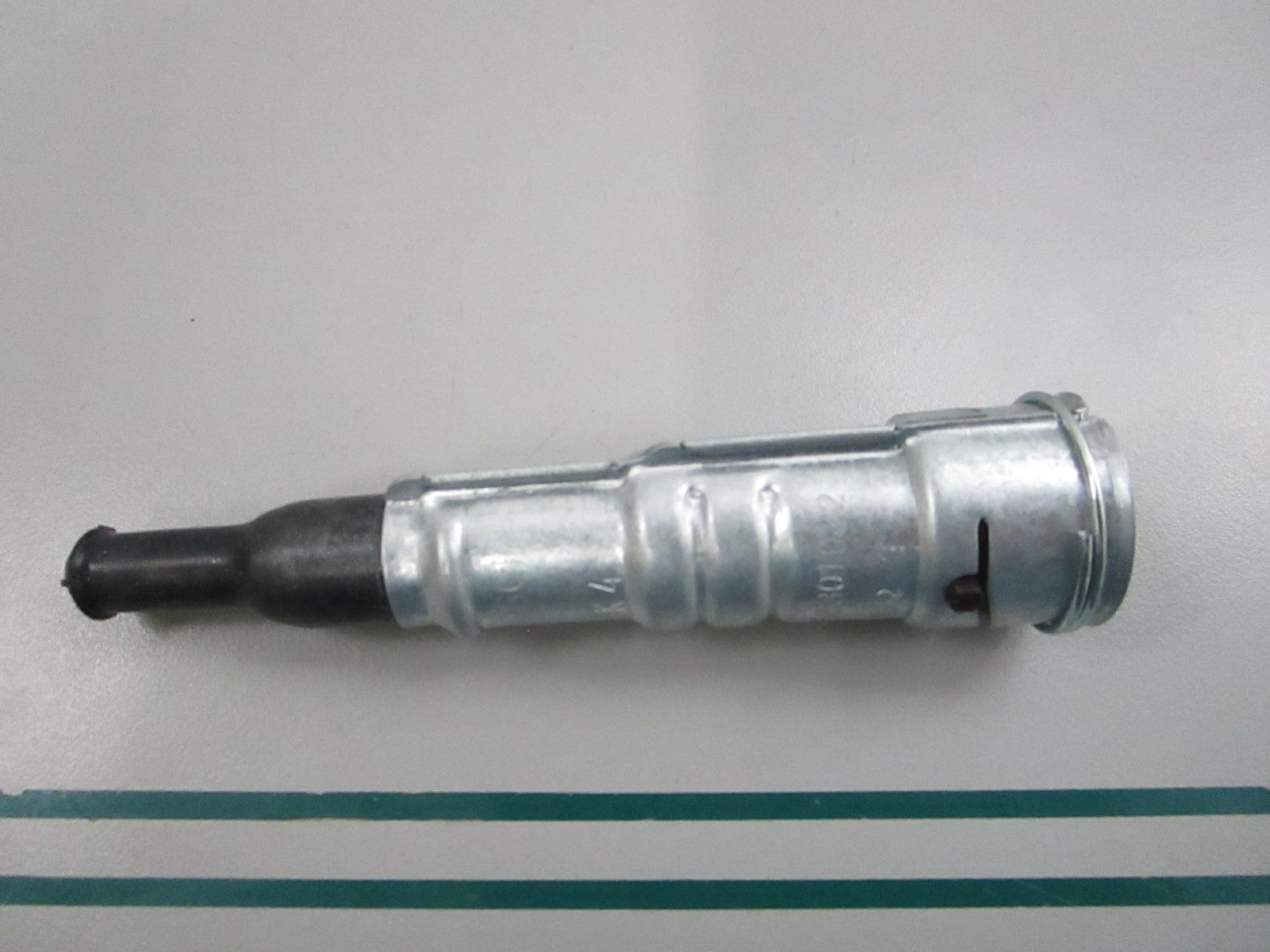NEW OEM 0001565210 0356301022 Mercedes-Benz Bosch Spark Plug Connector 0810