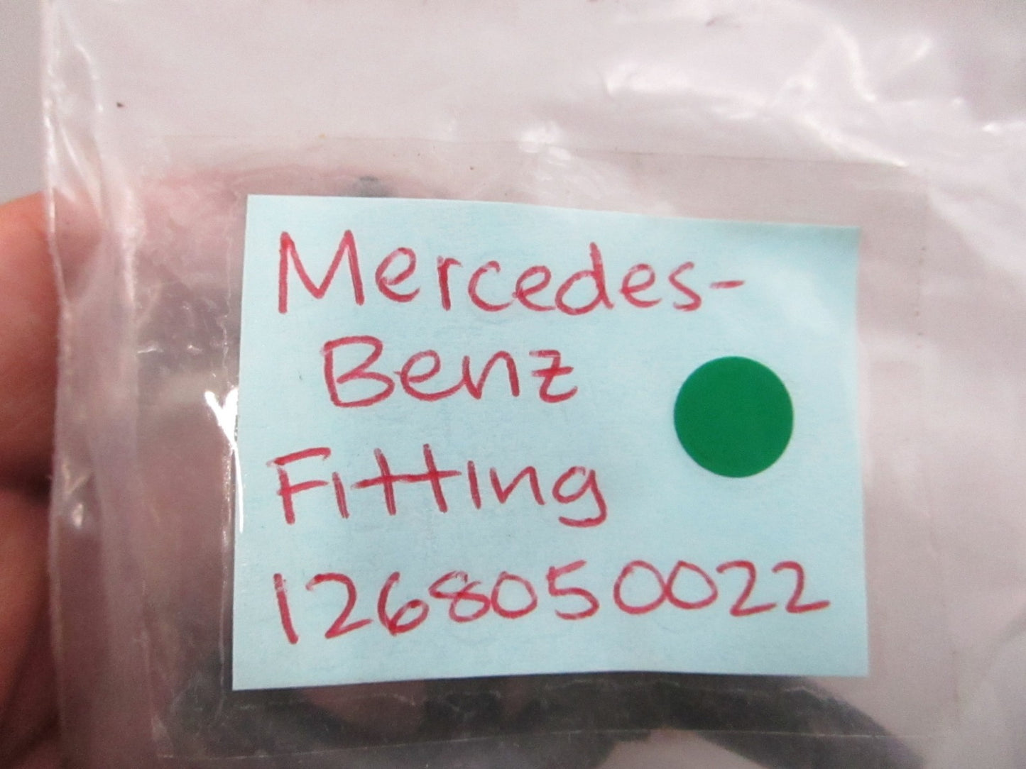 NEW OEM 1268050022 Mercedes-Benz Fitting 0810