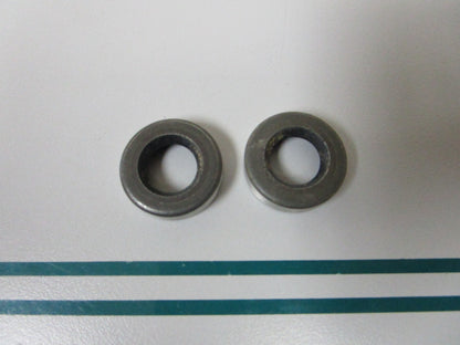 NEW OEM (LOT OF 2) 318972 0318972 OMC Johnson Evinrude Seal 0810