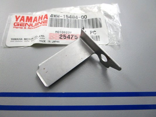 NEW OEM 4WM-15484-00-00 Yamaha Clamp 0810