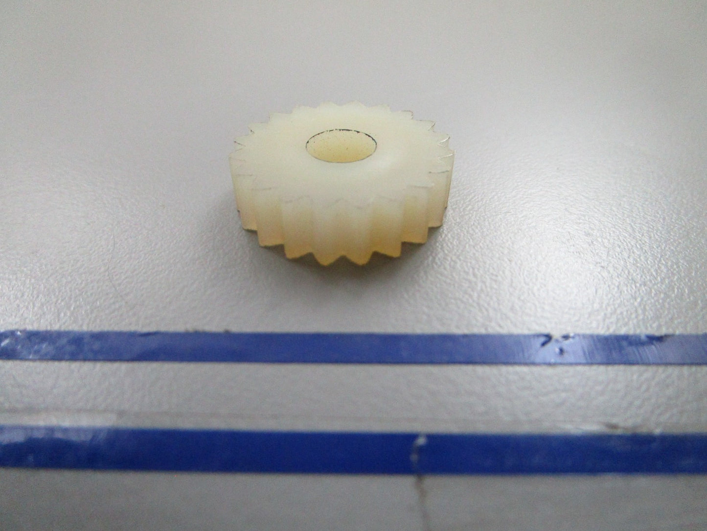 *NEW OEM* 0810 OMC Johnson Evinrude Lower Gearcase Plug 911710 0911710