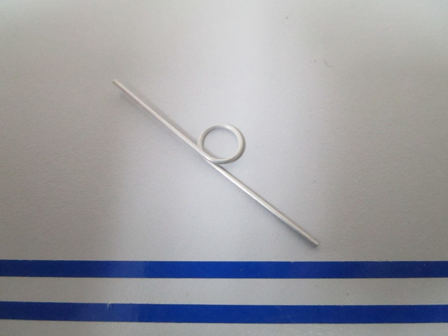 NEW OEM 200672 0200672 OMC Johnson Evinrude Reverse Lock Spring 0810
