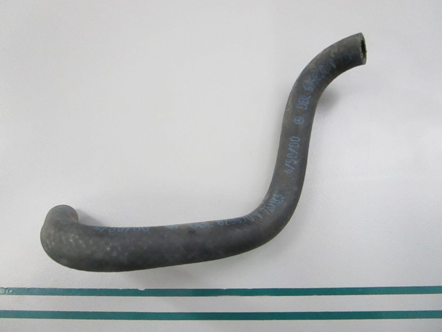NEW OEM 1704760227  Mercedes-Benz Hose 0810