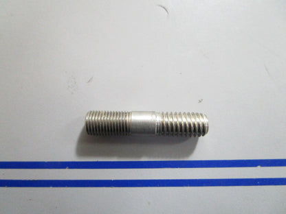 *NEW OEM* 0810 Mercury Quicksilver Stud 16-57932