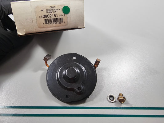 NEW OEM 982151 0982151 OMC Johnson Evinrude Head Assembly 0810