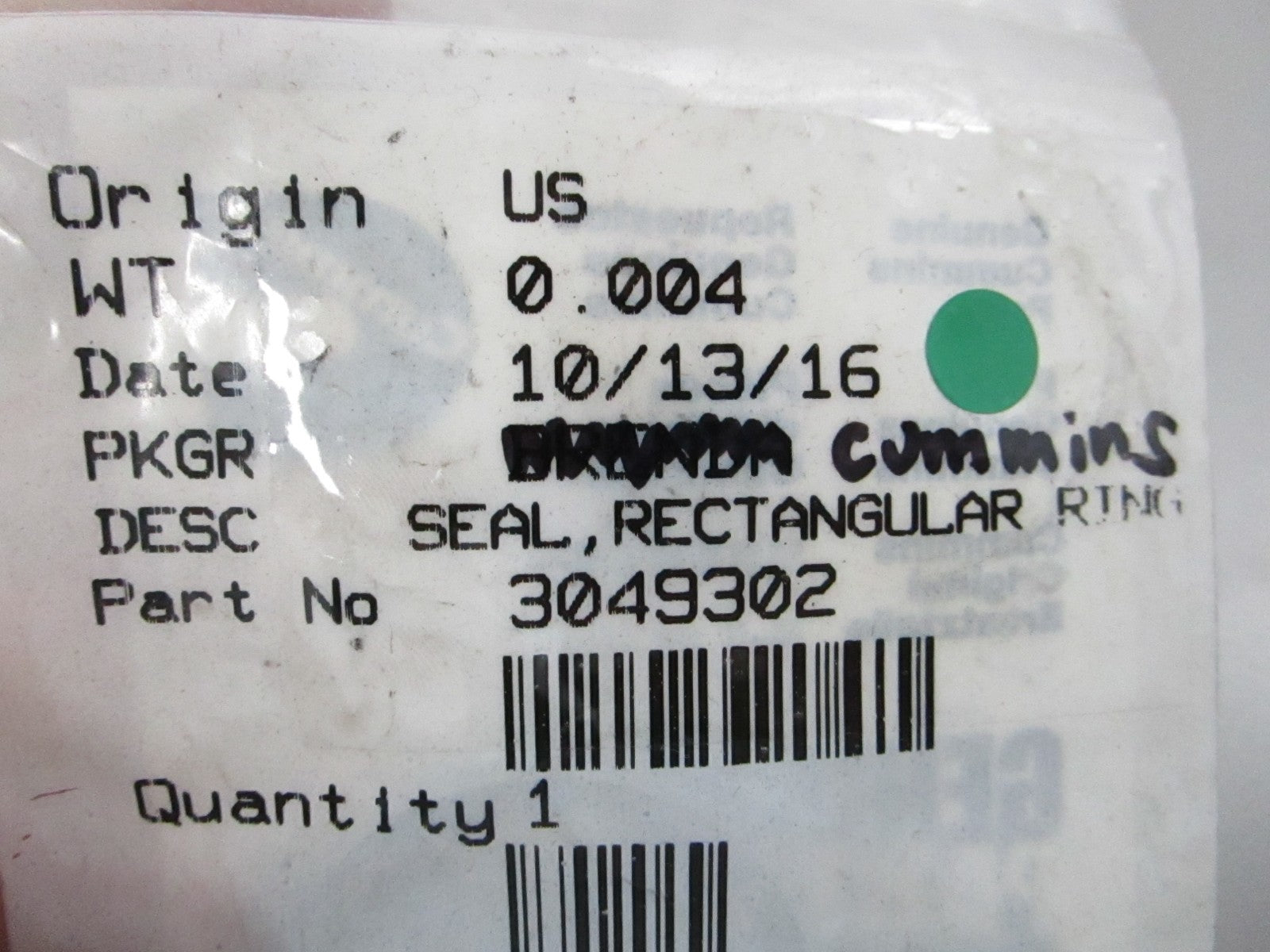 NEW OEM 3049302 Cummins Rectangular Seal Ring 0810