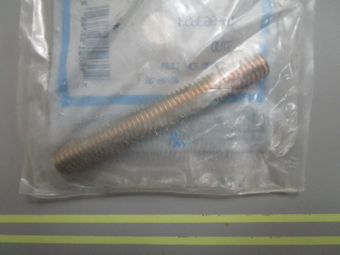 *NEW OEM* 0810 Mercury Quicksilver Stud 16-863853