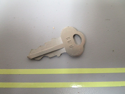 *NEW OEM* 0750 OMC Johnson Evinrude IGNITION KEY KF1  501516 0501516