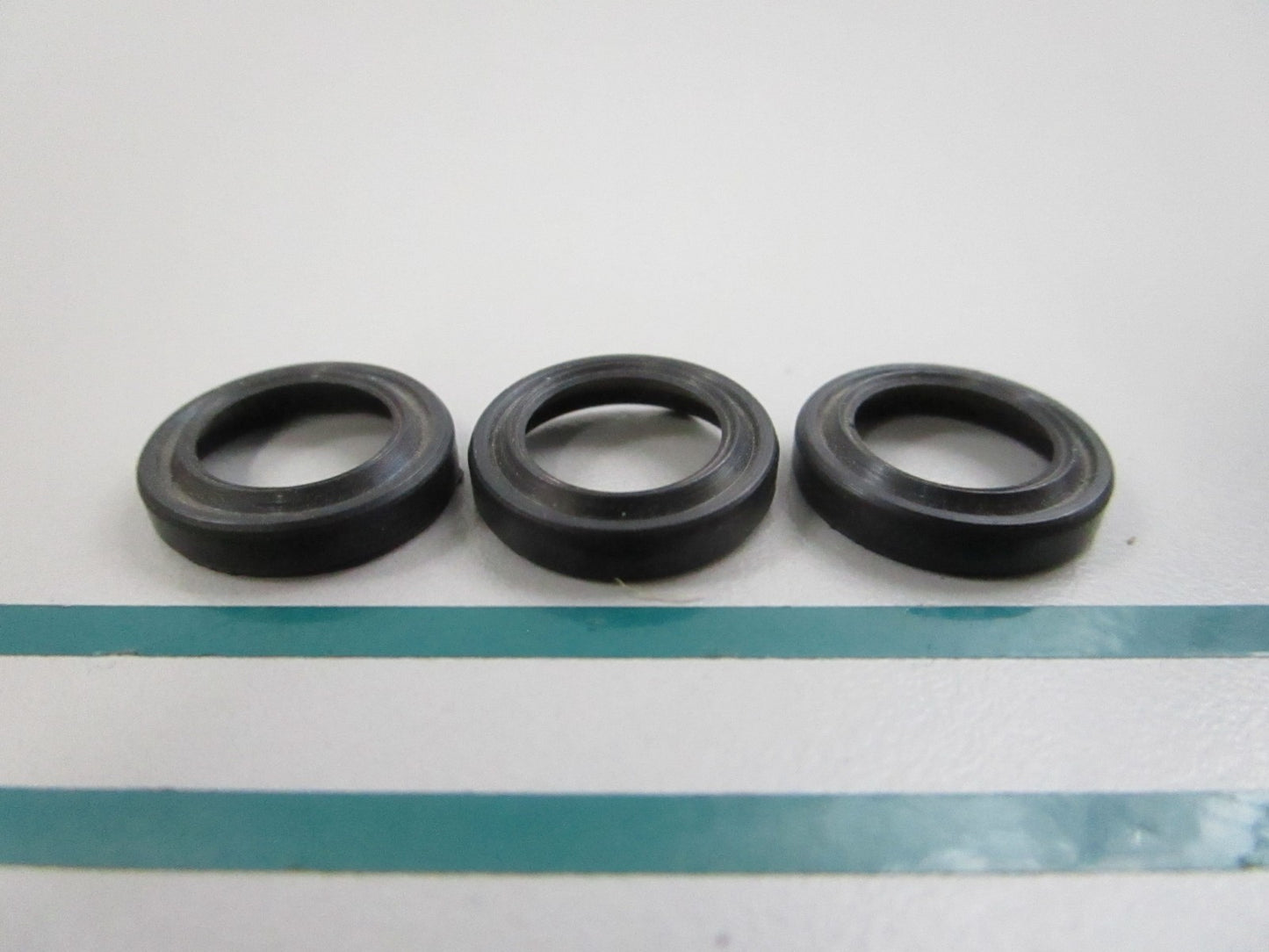 NEW OEM (LOT OF 3) 93104-11028-00 Yamaha Oil Seal 0810