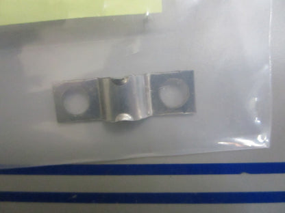 *NEW OEM* 0810 OMC Johnson Evinrude Clamp 319067 0319067