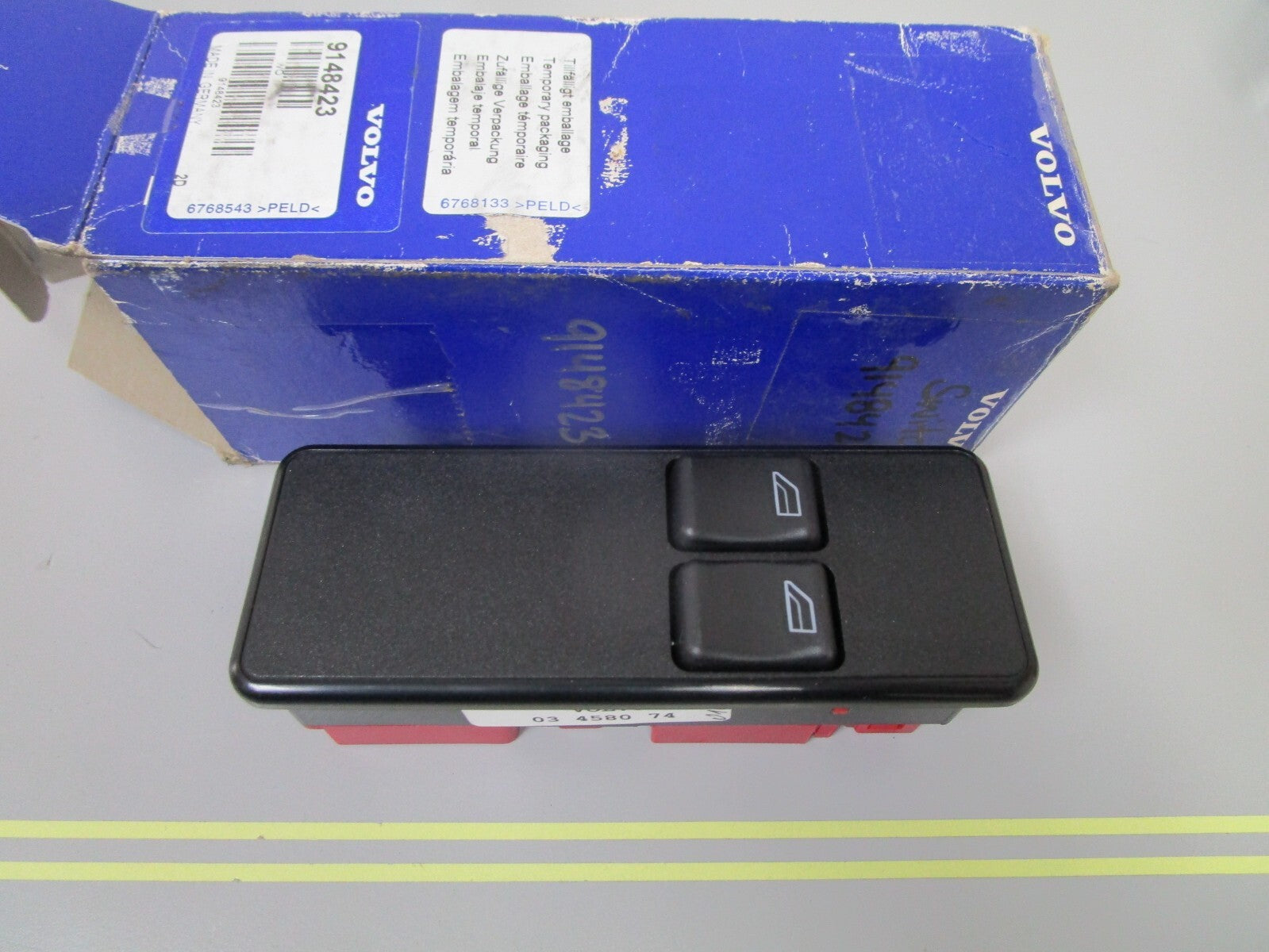 *NEW OEM* 0720 Volvo Penta Switch 91482423