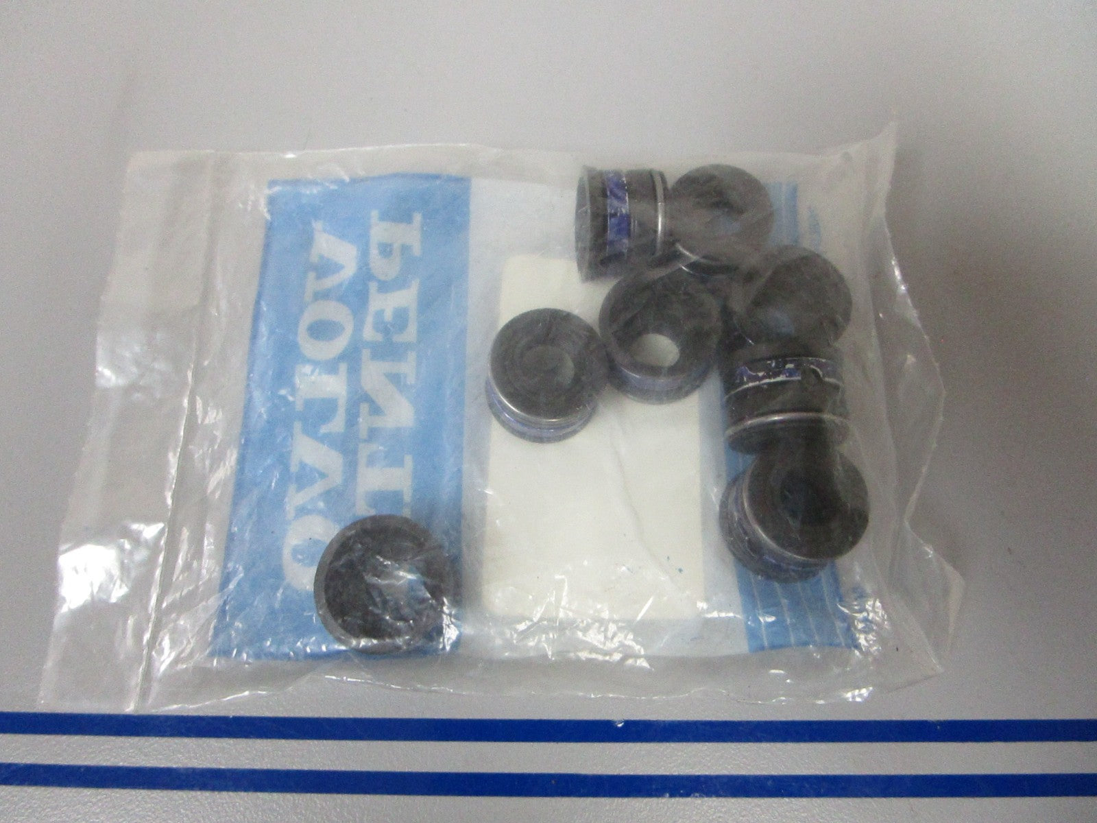 *NEW OEM* 0720 Volvo Penta Valve Stem Seal 8 Pack 3853226-3