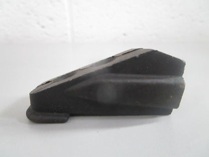NEW OEM 318401 0318401 OMC Johnson Evinrude Grommet 0820