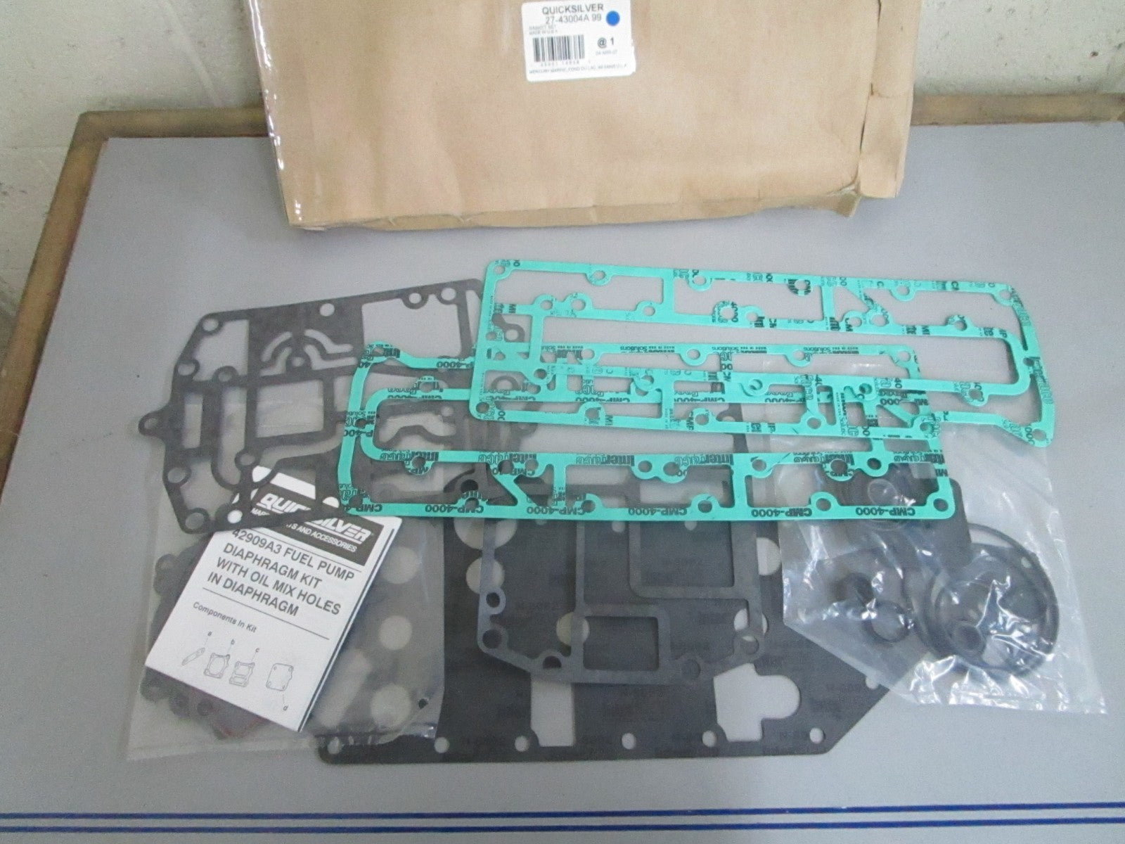 *NEW OEM* 0820 Mercury Quicksilver Gasket Set 27-43004A99