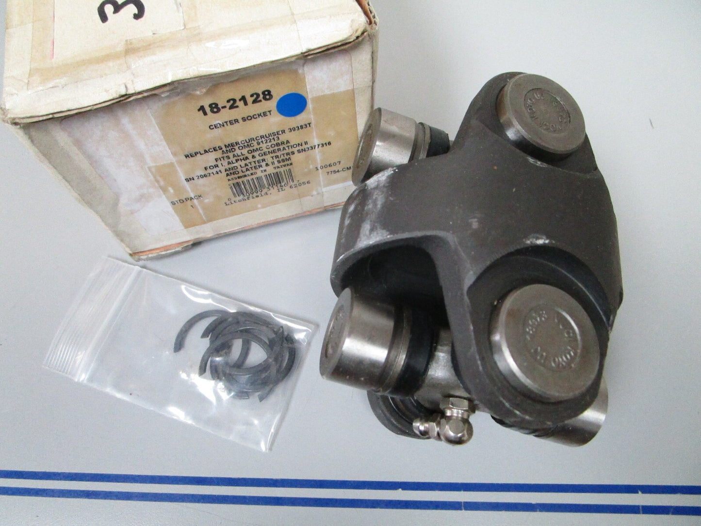 *NEW* 0720 Sierra Center Socket 18-2128 Replaces: Mercruiser 39383T