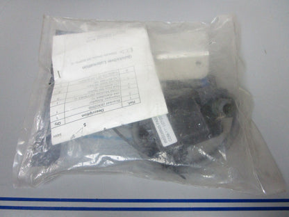 *NEW OEM* 0810 Mercury Quicksilver Adaptor Kit 827509A12