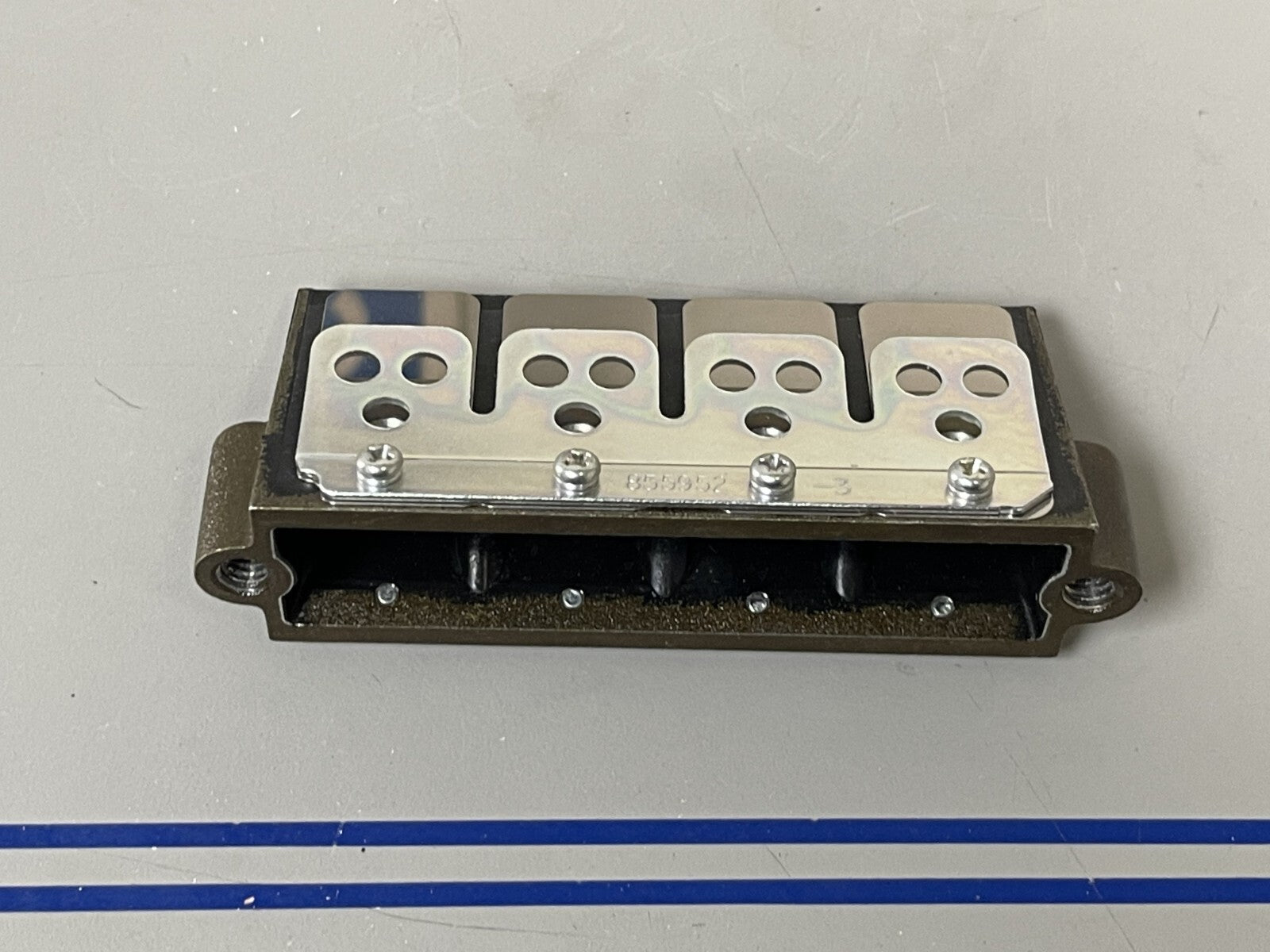 *NEW OEM* 0670 Mercury Quicksilver Reed Block Assembly 855952T3