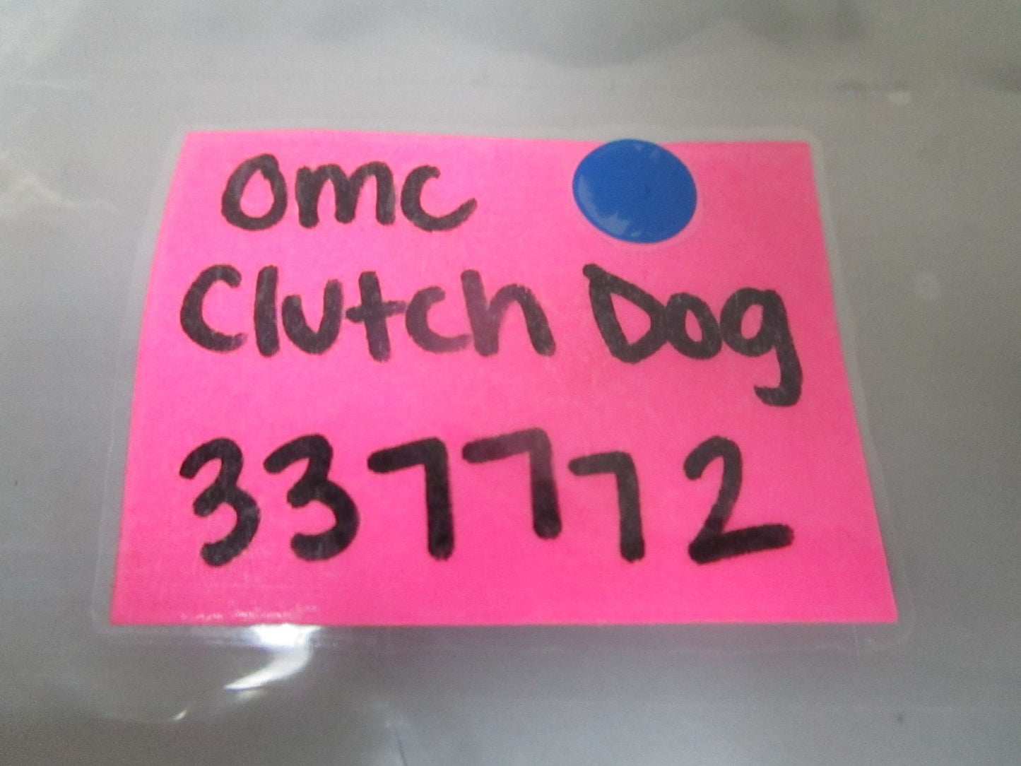 NEW OEM 337772 0337772 OMC Johnson Evinrude Clutch Dog 0720