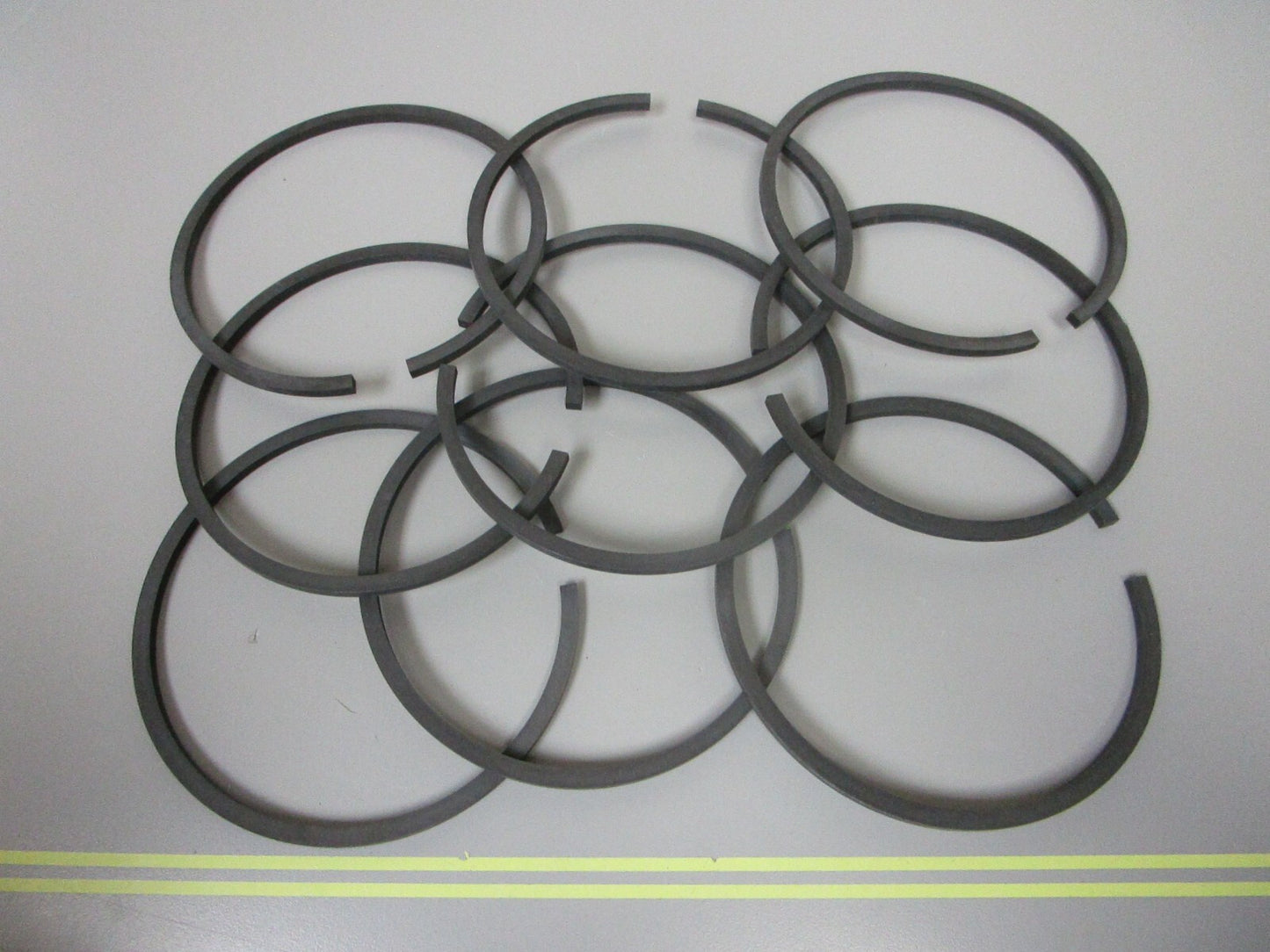 *NEW OEM* 0810 Mercury Quicksilver 9 Piston Ring Set 39-78633