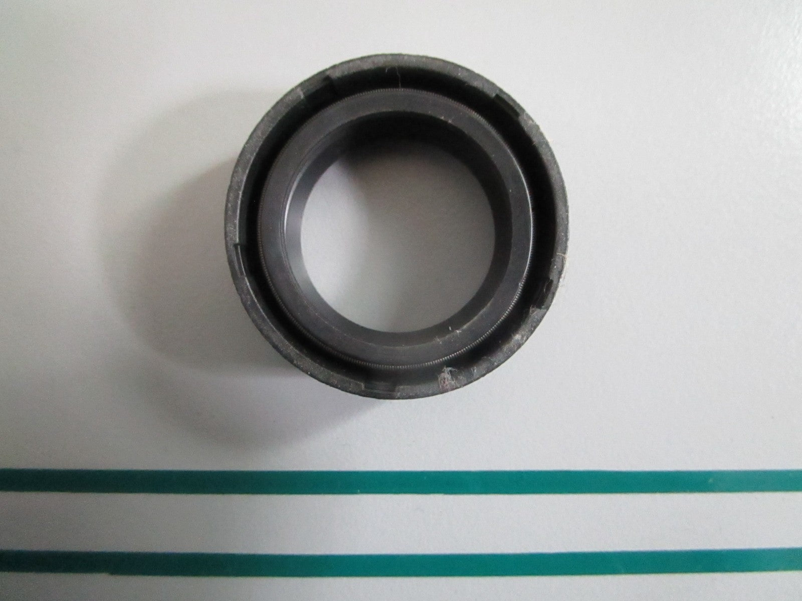 NEW OEM 342887 0342887 OMC Johnson Evinrude Oil Seal 0820