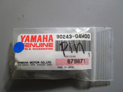 *NEW OEM* (LOT OF 3) 0810 Yamaha Pin 90243-04M00